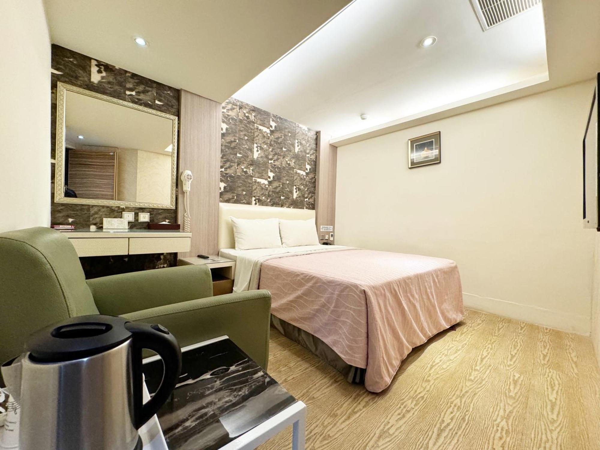 Ai Lai Fashion Hotel Taichung Exterior photo