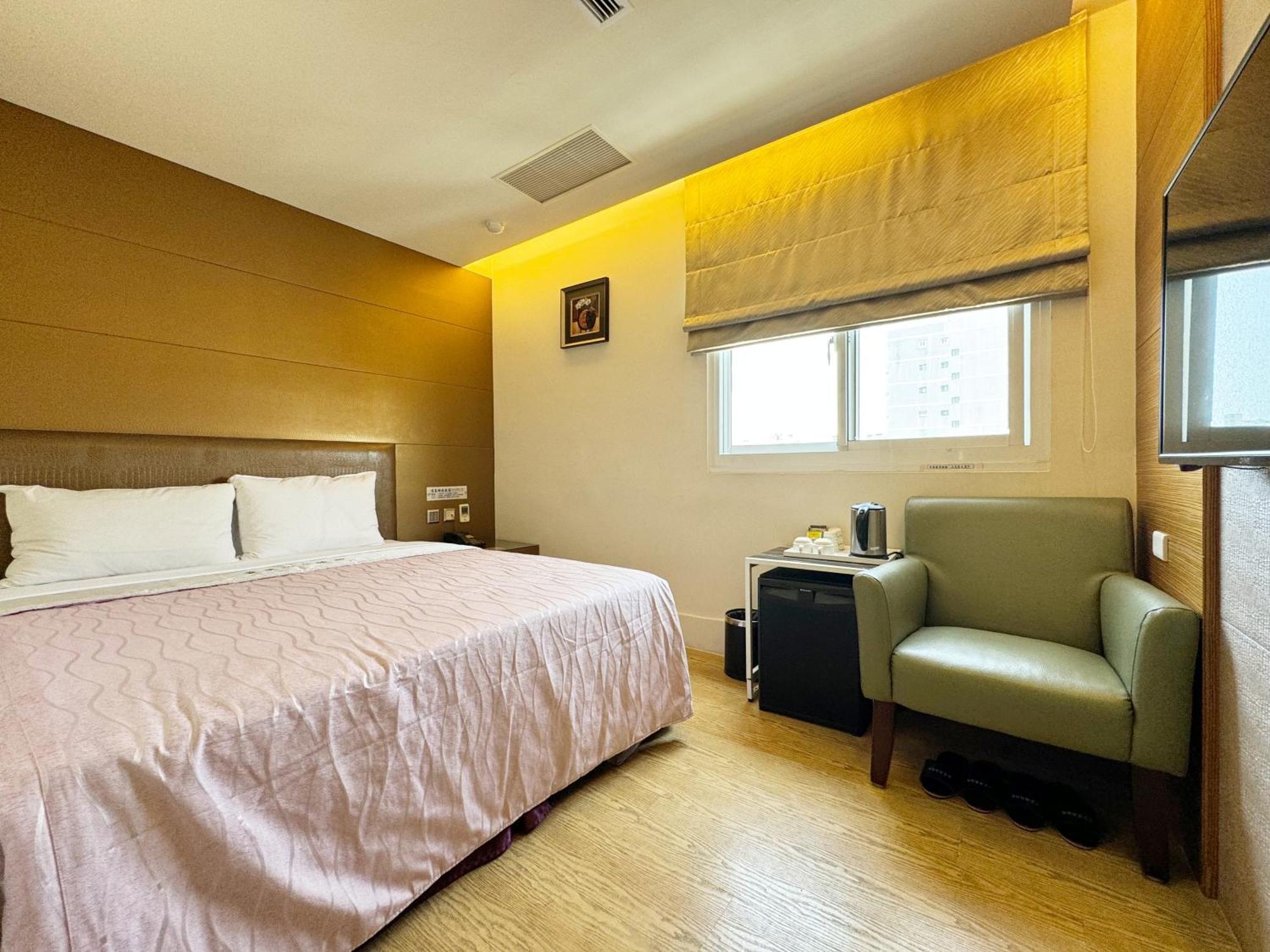 Ai Lai Fashion Hotel Taichung Exterior photo