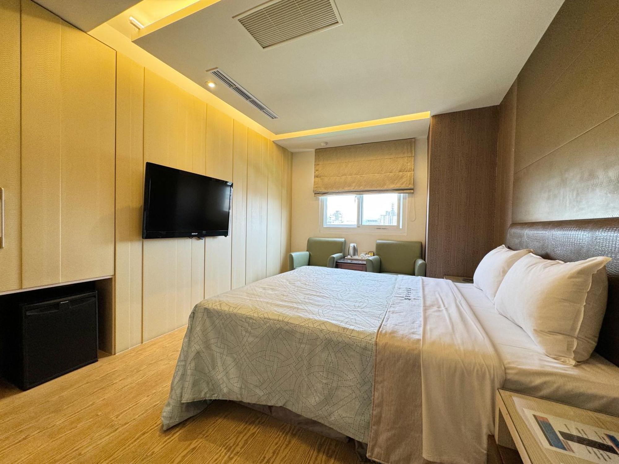 Ai Lai Fashion Hotel Taichung Exterior photo