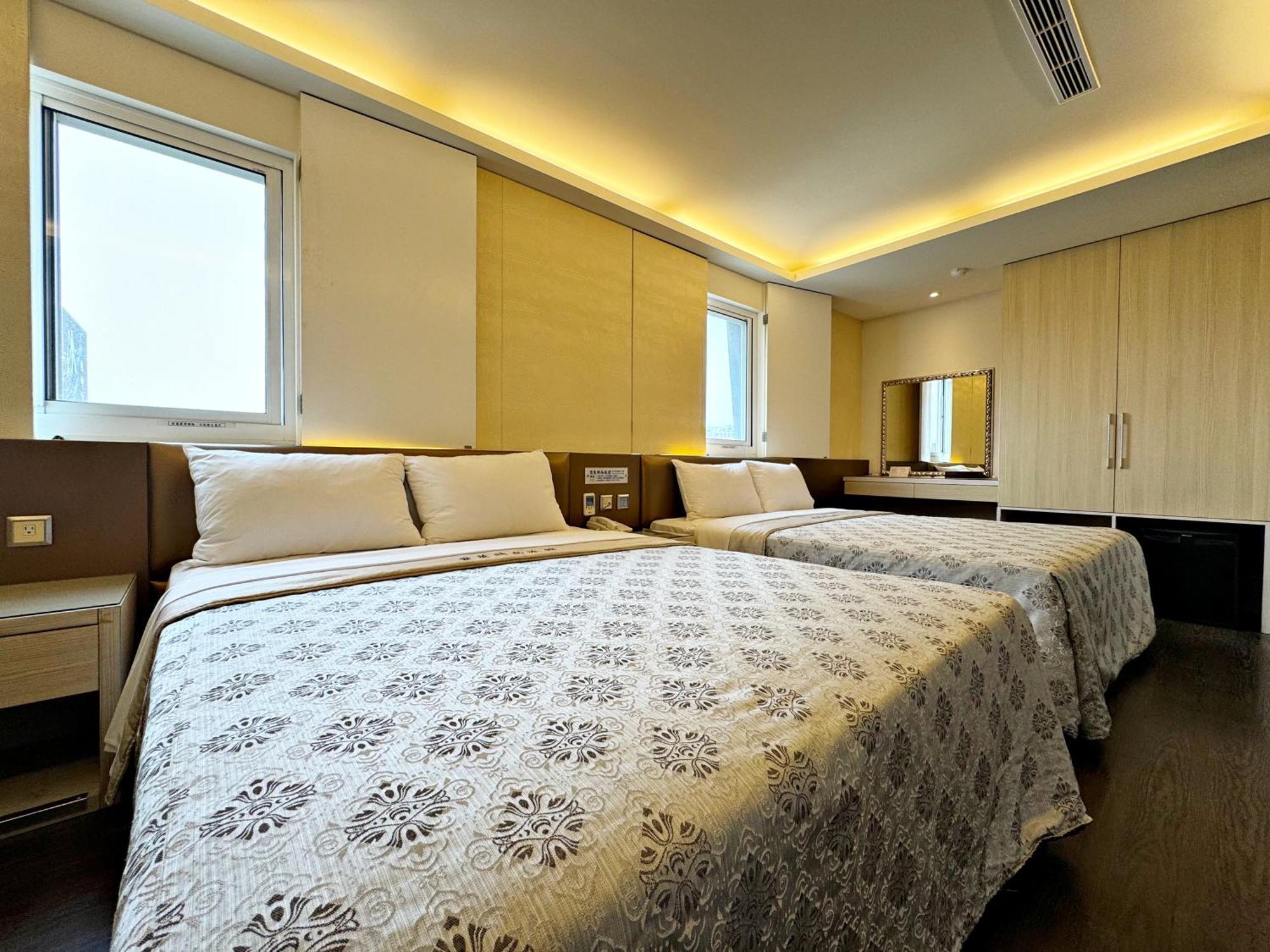 Ai Lai Fashion Hotel Taichung Exterior photo