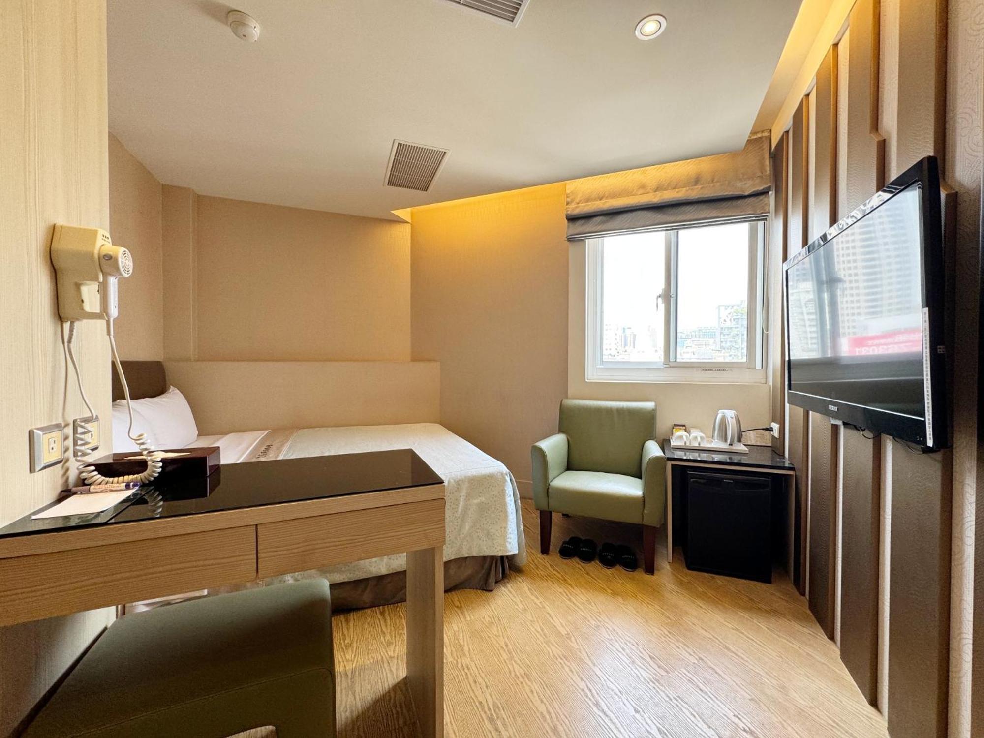 Ai Lai Fashion Hotel Taichung Room photo