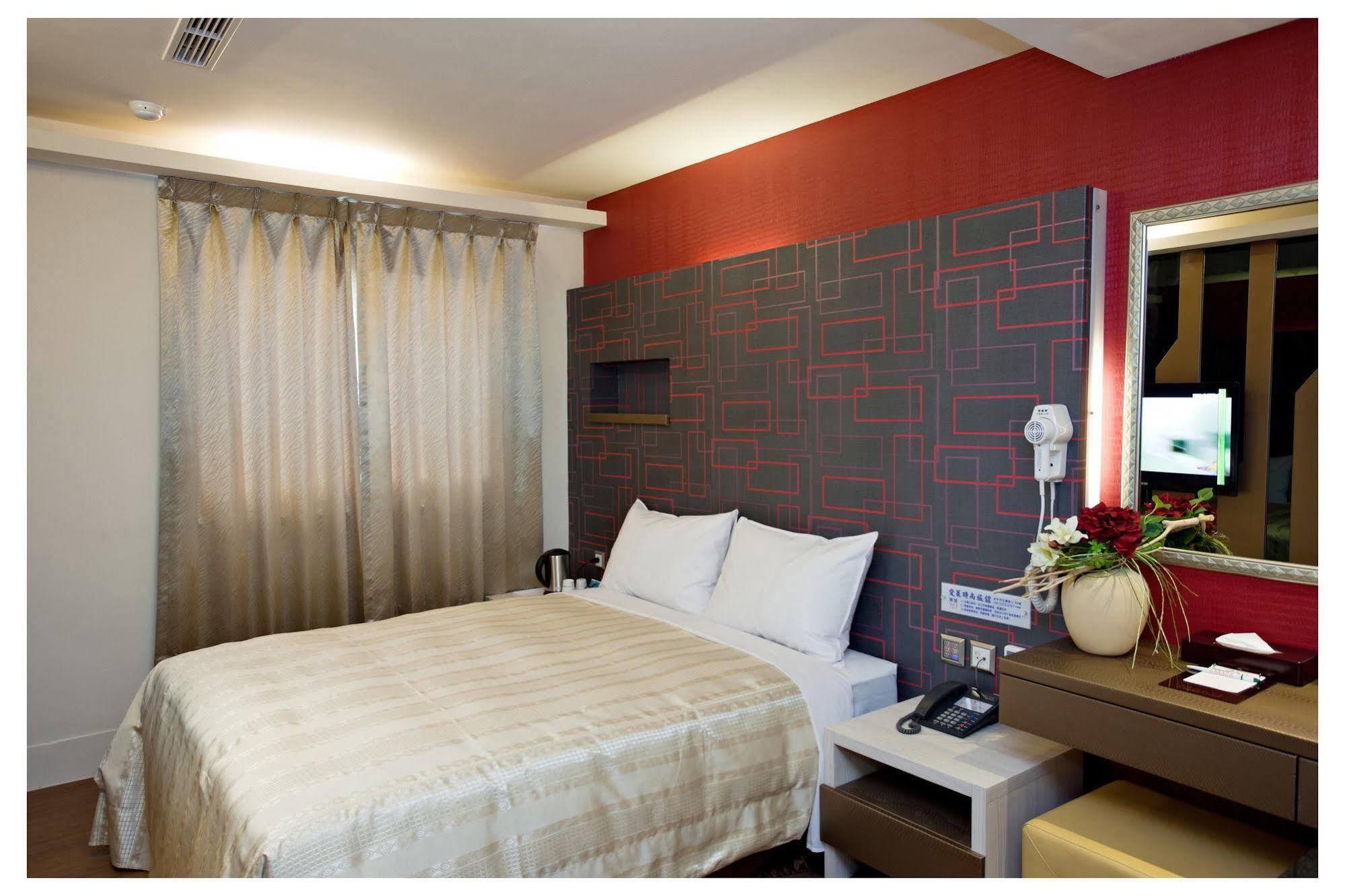 Ai Lai Fashion Hotel Taichung Exterior photo